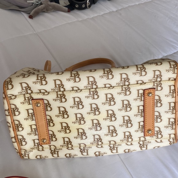 Dooney & Bourke Bag - Picture 4 of 5